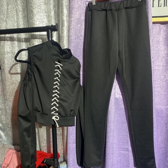 Stylish 2pc Set - Picture 4 of 6